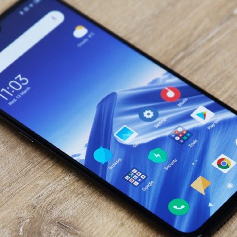 Xiaomi-Mi-9-front-angled-top-left-1170x531_c